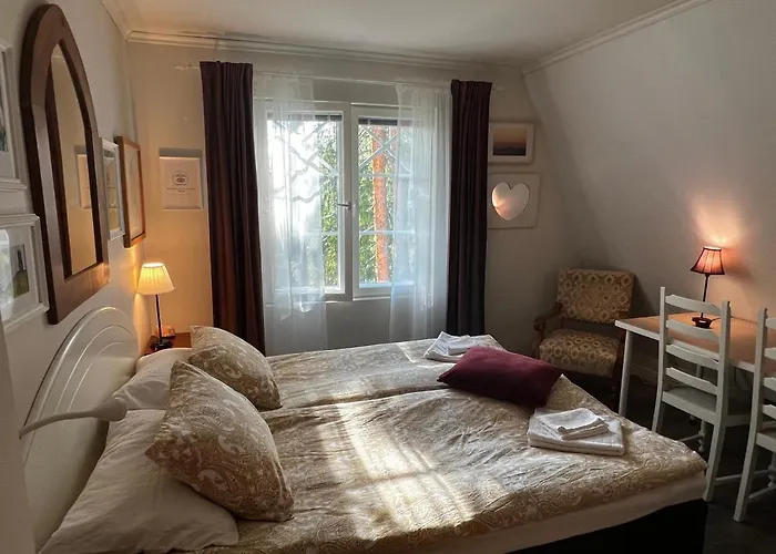 Moonloft@villasolbacka بيت ضيافة *