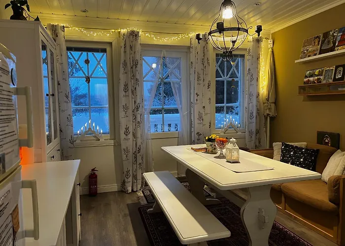 Moonloft@villasolbacka بيت ضيافة Inkoo